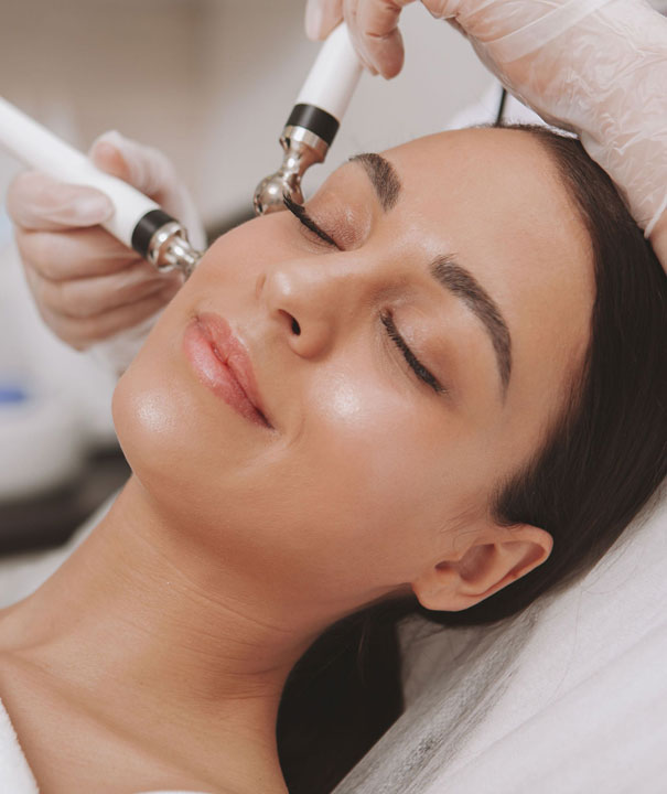 Microcurrent Treatment - Edna´s Super Salon